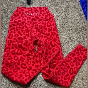 Balance athletica leggings red panther XS